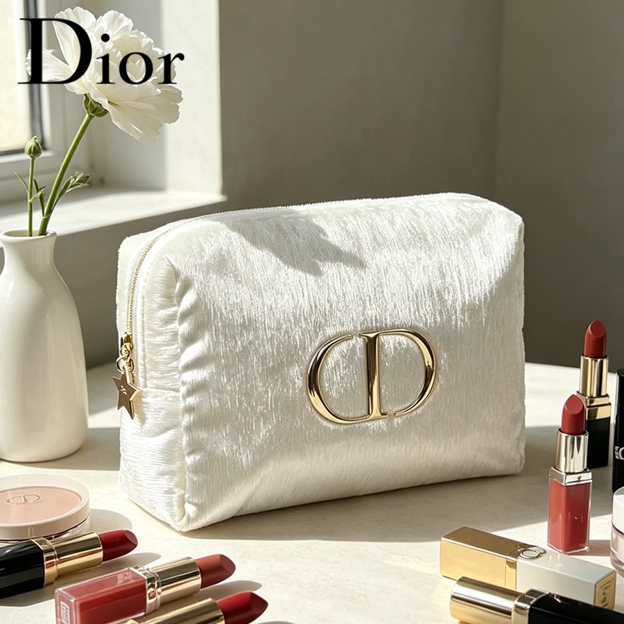 Women Fashion Logo - Kosmetyczka podróżna Dior z białego aksamitu,